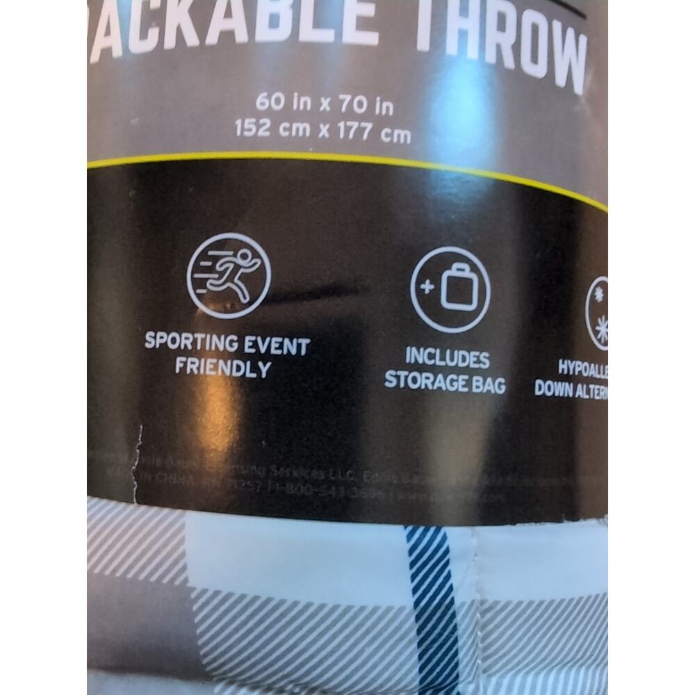 NEW Eddie Bauer Packable Throw 60 X 70 inches Gray Blue White Checked Pattern - Picture 3 of 9